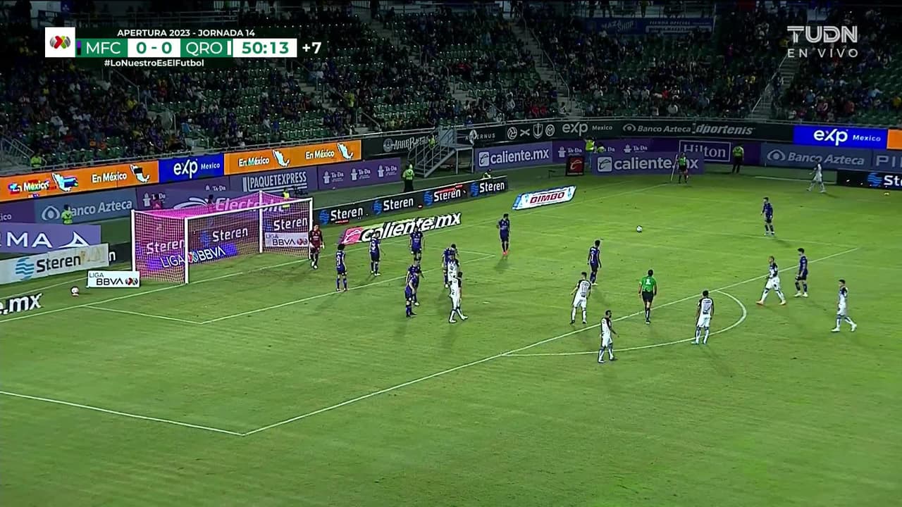 ¡TIRO ATAJADO! disparo por Josué Colmán.