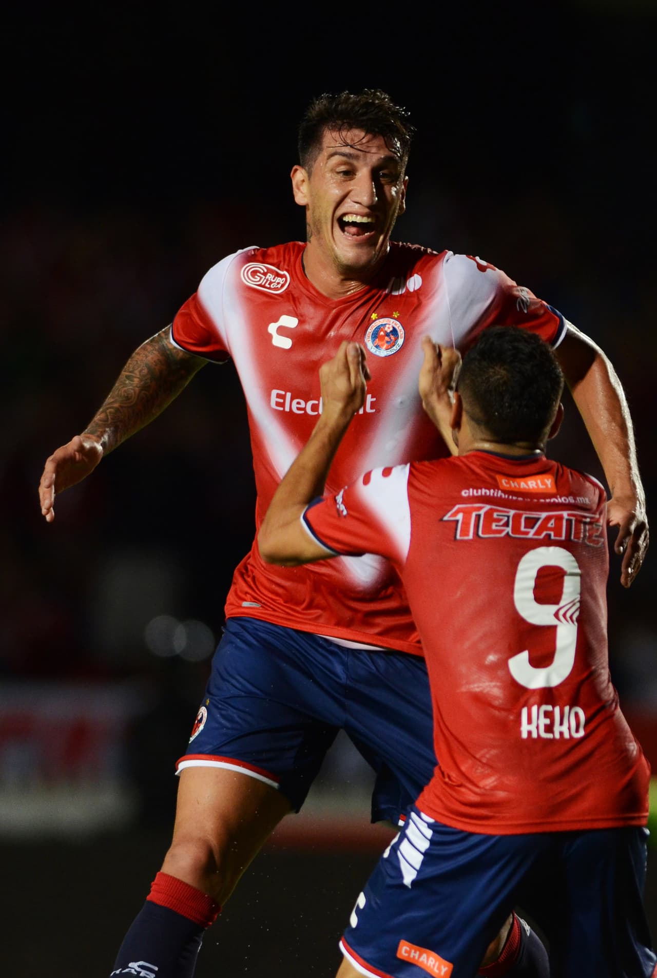 La actuación de Gabriel Peñalba y de Pedro Gallese también están dentro de lo mejor de la jornada. El atacante argentino marcó dos goles de excelente manufactura y el arquero peruano le dio solidez a la zaga de los Tiburones para vencer a Santos.