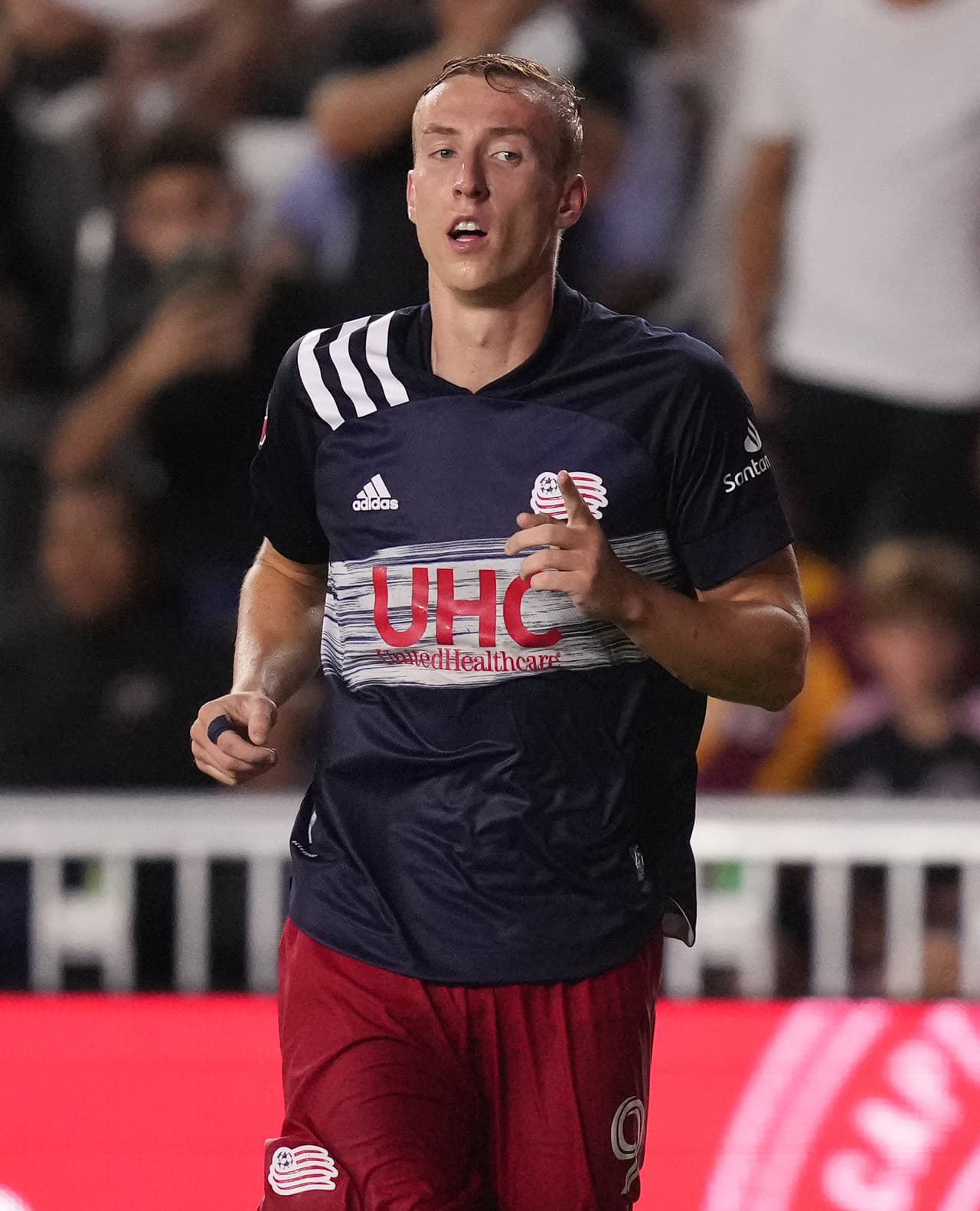 Adam Buksa demostró toda su calidad en el 5-0 del Revolution ante un desvalido Miami a mitad de semana.
<br>