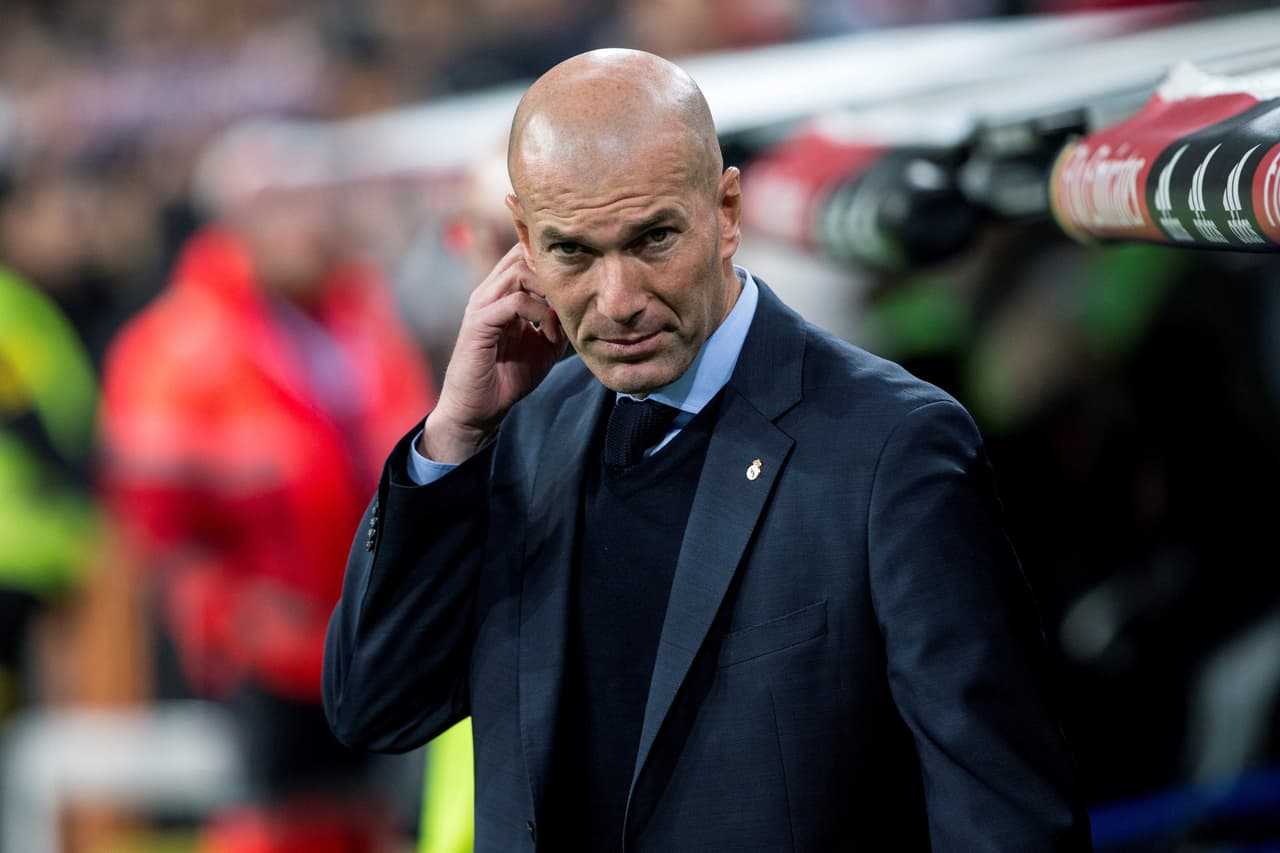 La eliminación de Real Madrid deja en un incómodo escenario a Zidane, quien está lejos en la Liga y aún pelea en Champions.