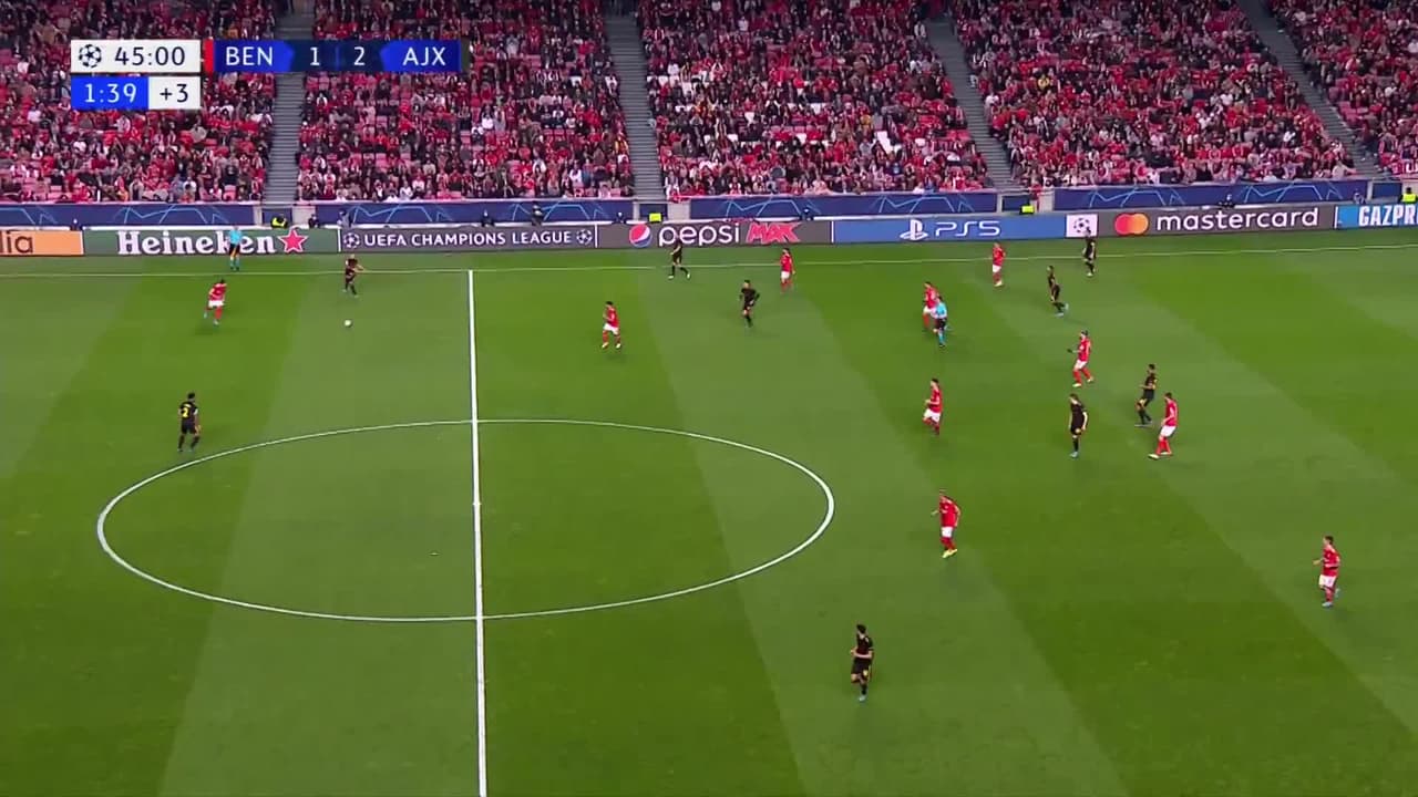 ¡TIRO ATAJADO! disparo por Antony.