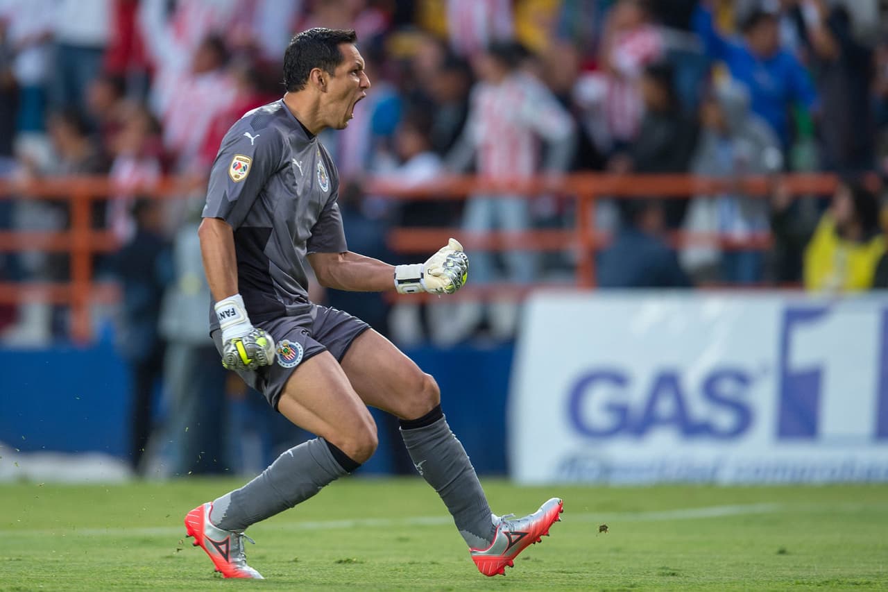 ¡Así se celebra una victoria! Fue muy larga la espera de las Chivas para finalmente sumar de 3 puntos.