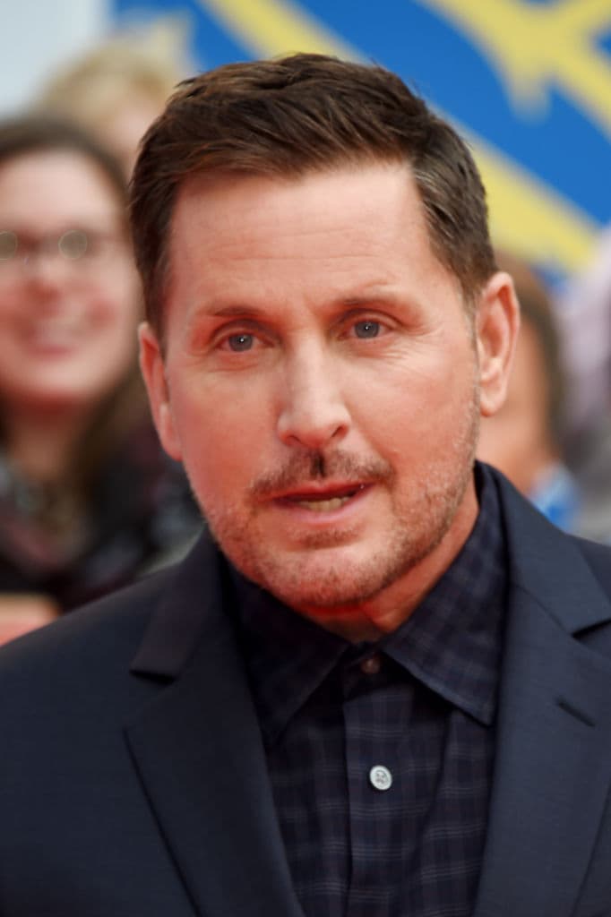 Fuentes dijeron que Estévez no estaba dispuesto a proporcionar pruebas de cumplimiento de las políticas COVID-19 del programa.