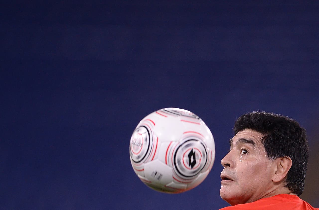 Los dos futbolistas no han vuelto a tener una buena relación. Recientemente tras la dimisión de Gerardo Tata Martino como seleccionador de la albiceleste, Verón fue elegido por la Federación argentina para dar su opinión en la elección del nuevo cuerpo técnico, lo que no gustó a Maradona, que puso en duda sus competencias como directivo.