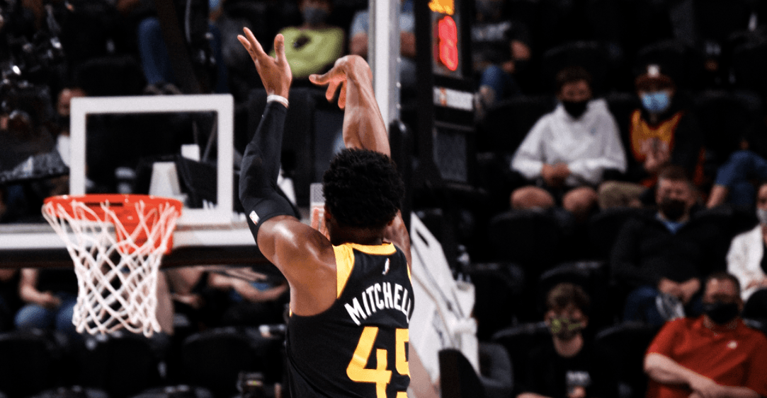 El Jazz impuso marca de triples ante el Magic