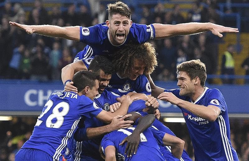 El éxtasis para Chelsea llegó al minuto 25 del segundo tiempo con el cuarto tanto, el de Kante, para imponerse 4-0 contra Manchester United. El cielo fue azul.