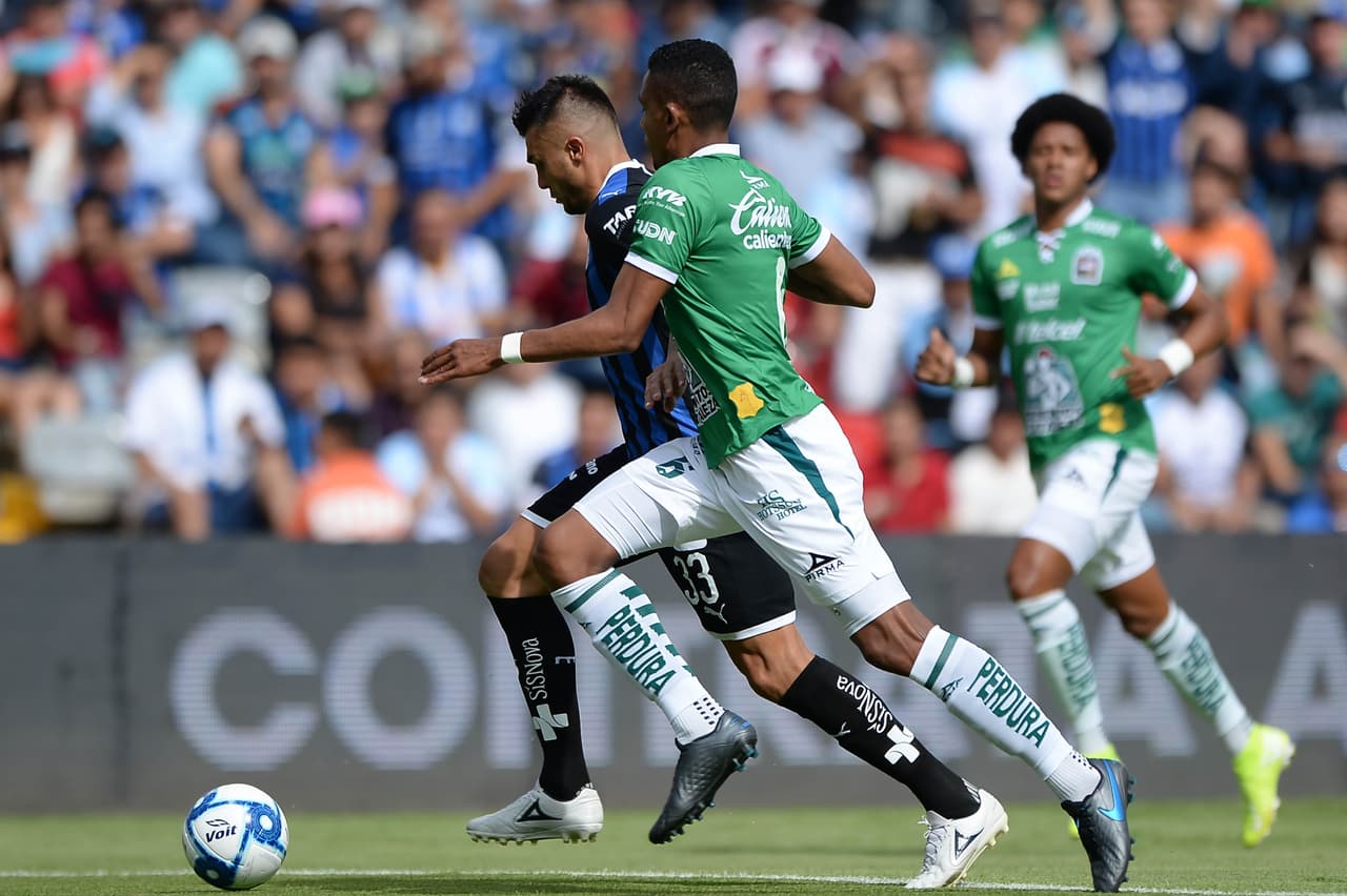 Querétaro lucía intenso desde el principio y eso le permitió conseguir la posesión del esférico.