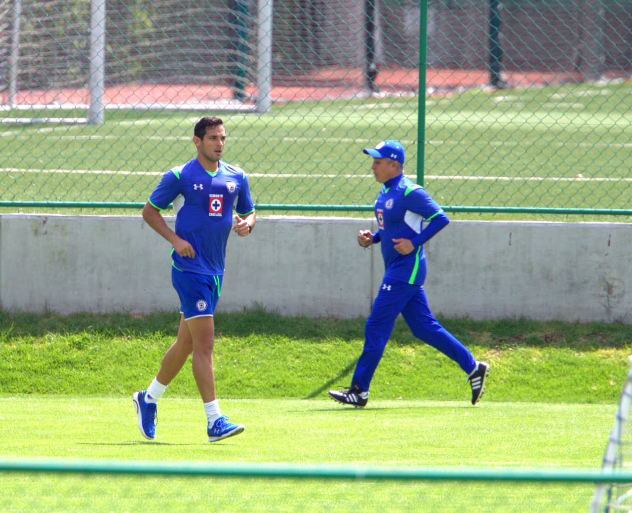 Casos como el de Roque Santa Cruz fueron una verdadera pena para el club pues a pesar de llegar con un gran cartel del fútbol de España, las lesiones lo tuvieron al márgen del equipo.