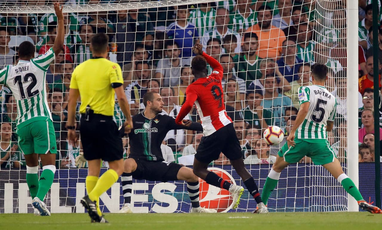 Así fue como al minuto 7 del primer tiempo Iñaki Williams marcó el 0-1 de Bilbao para la sorpresa de propios y extraños.