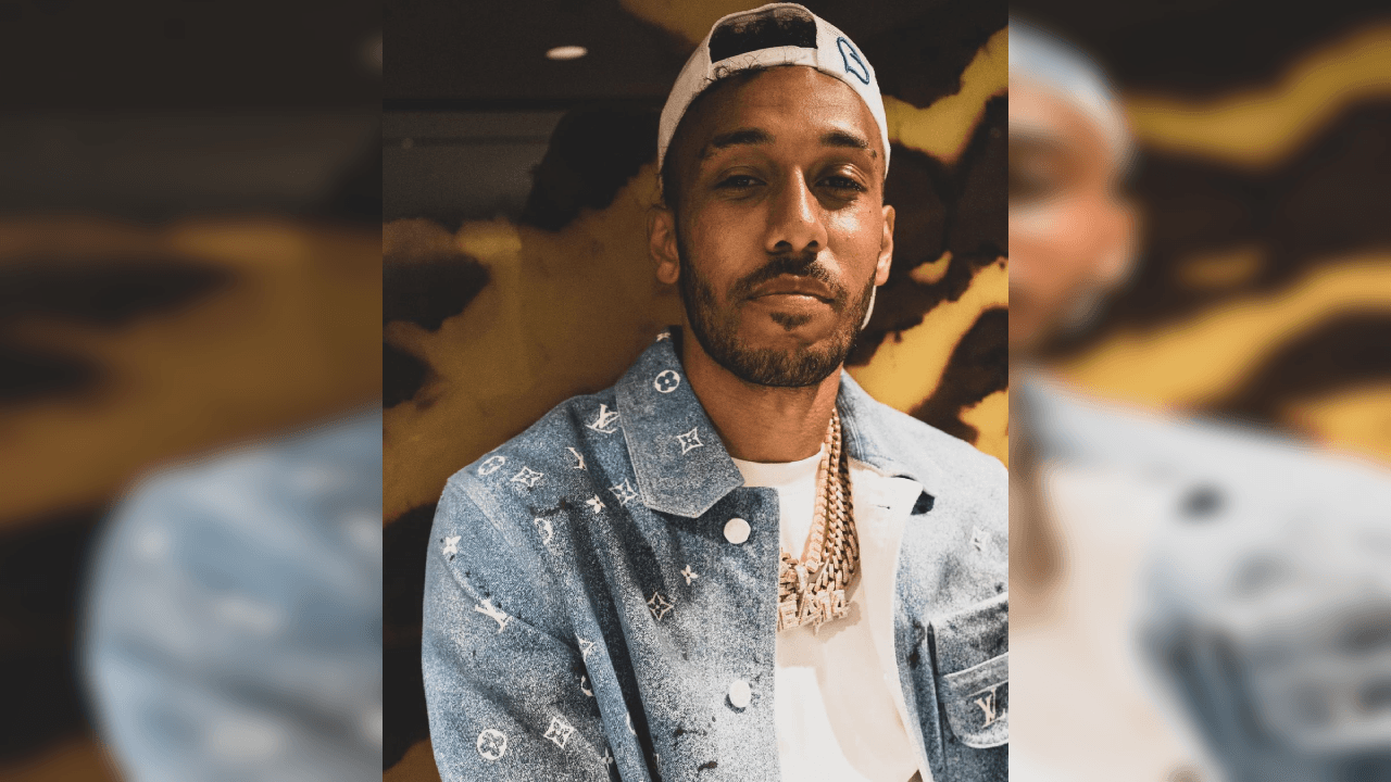 Conoce la vida ‘excéntrica’ de Aubameyang | Autos, relojes, casas y otros lujos son las cosas que el ahora jugador del Barcelona ama y aquí te las mostramos.