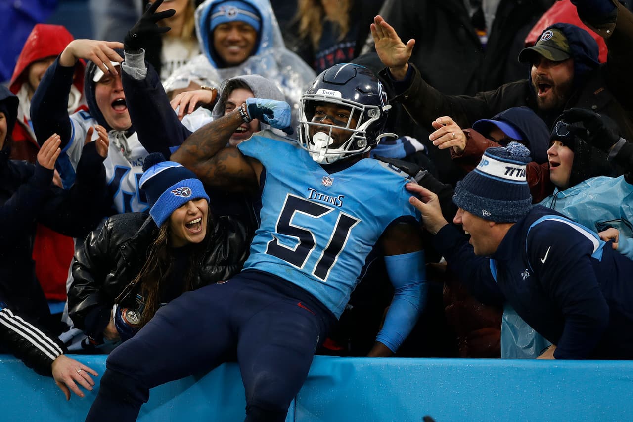 Los Tenneesse Titans humillaron 34-3 a los Miami Dolphins, que perdieron el paso tras su sorprendente recuperación en la segunda parte de la temporada regular.