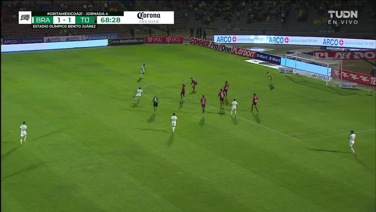 ¡TIRO ATAJADO! disparo por Matías García.