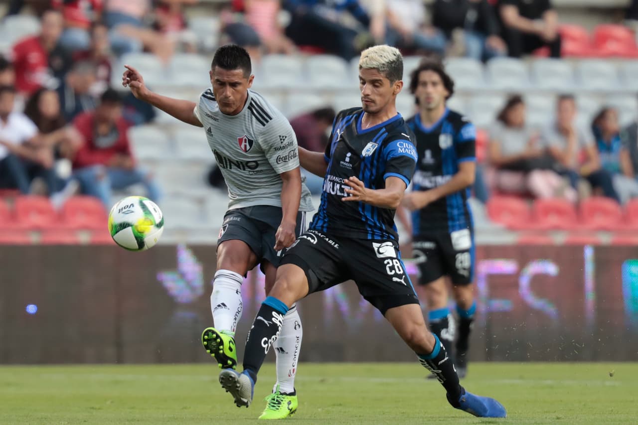 En el segundo tiempo Atlas presionó desde temprano en busca de darle vuelta al marcador.