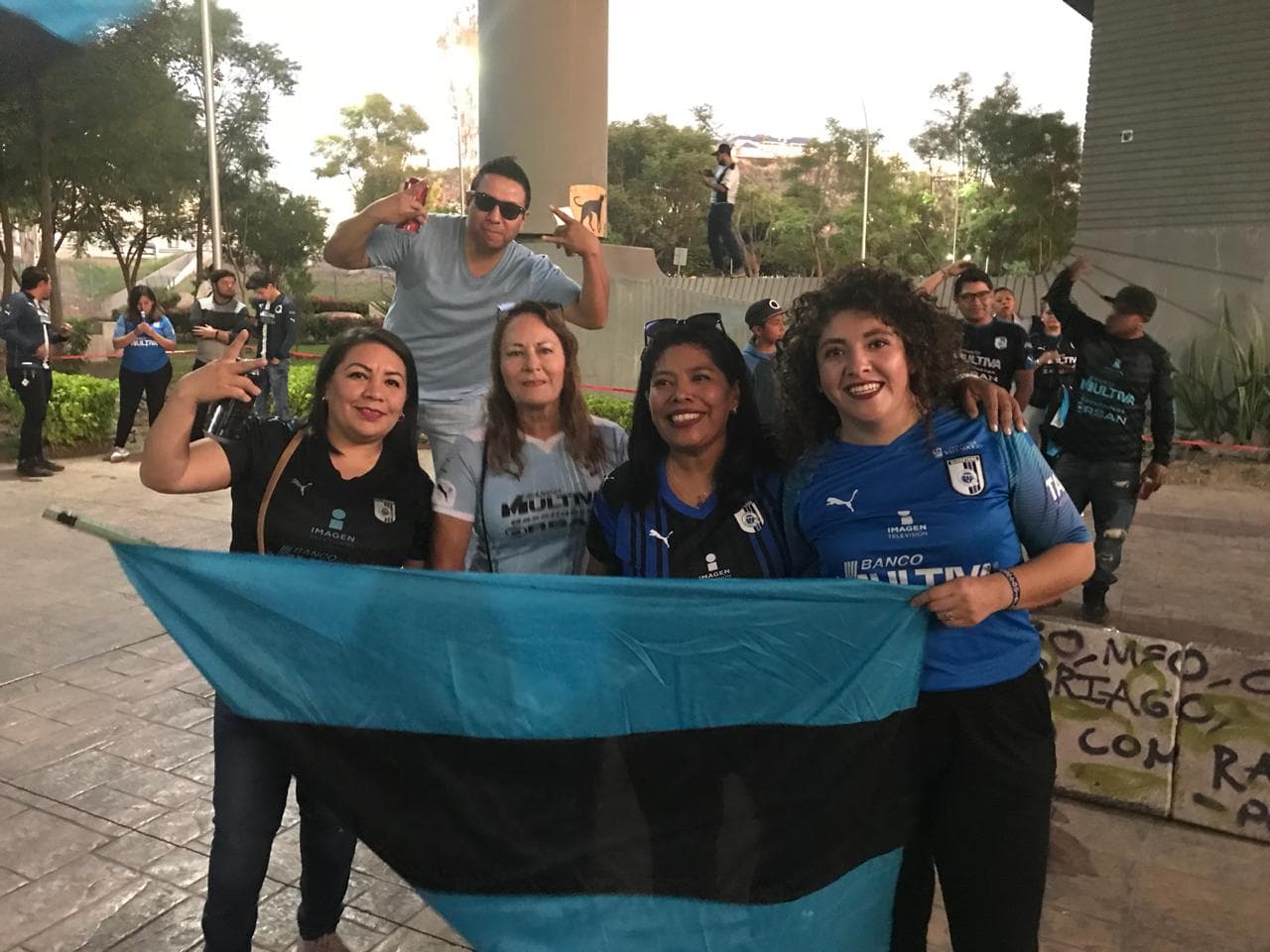 Cae la noche y el Estadio Corregidora se prepara para albergar la vuelta de los cuartos de final entre Querétaro y Necaxa.