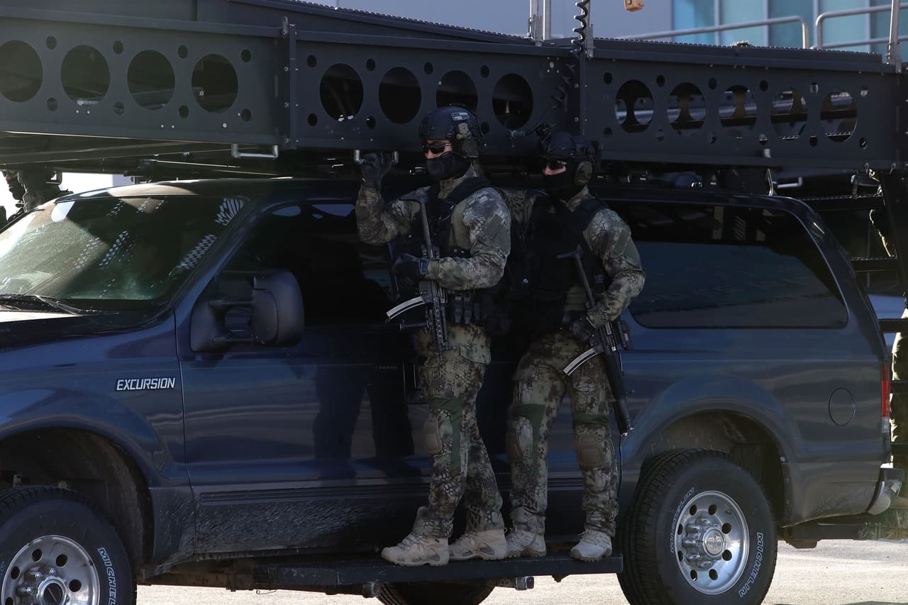 Pyeongchang es sede de estos Juegos Olímpicos luego de tres candidaturas consecutivas, esta con éxito luego de perder contra Vancouver y Sochi y tras vencer a Annecy (Francia) y Munich (Alemania).