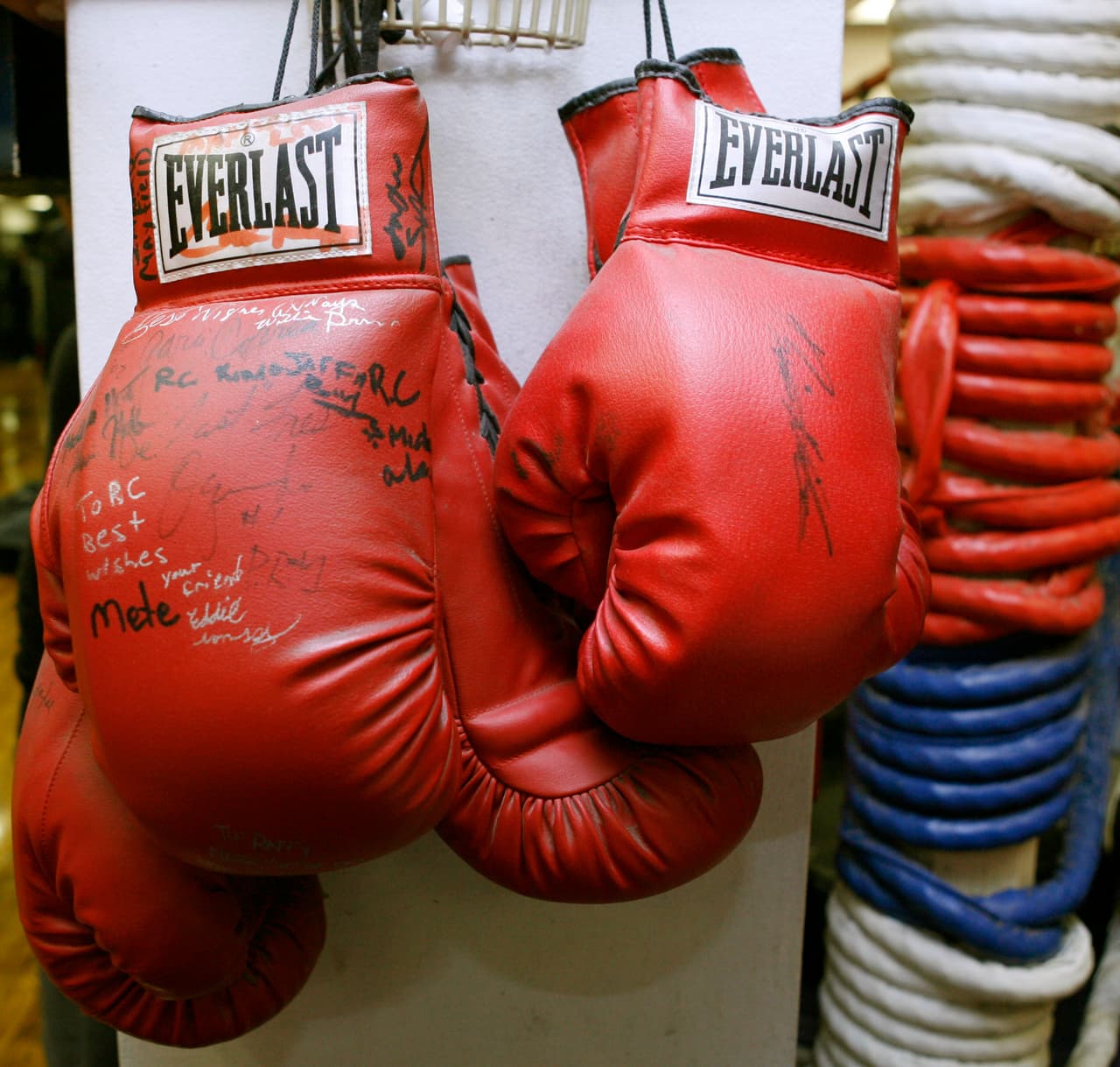 Willie Nelson noqueó a Tony Harrison