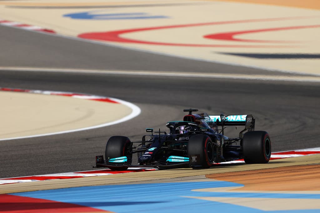 Así clasificaron los más veloces al primer GP de la temporada 2021: Verstappen (1), Hamilton (2), Bottas (3), Leclerc (4), Gasly (5), Ricciardo (6), Norris (7), Sainz (8), Alonso (9) y Stroll (10).