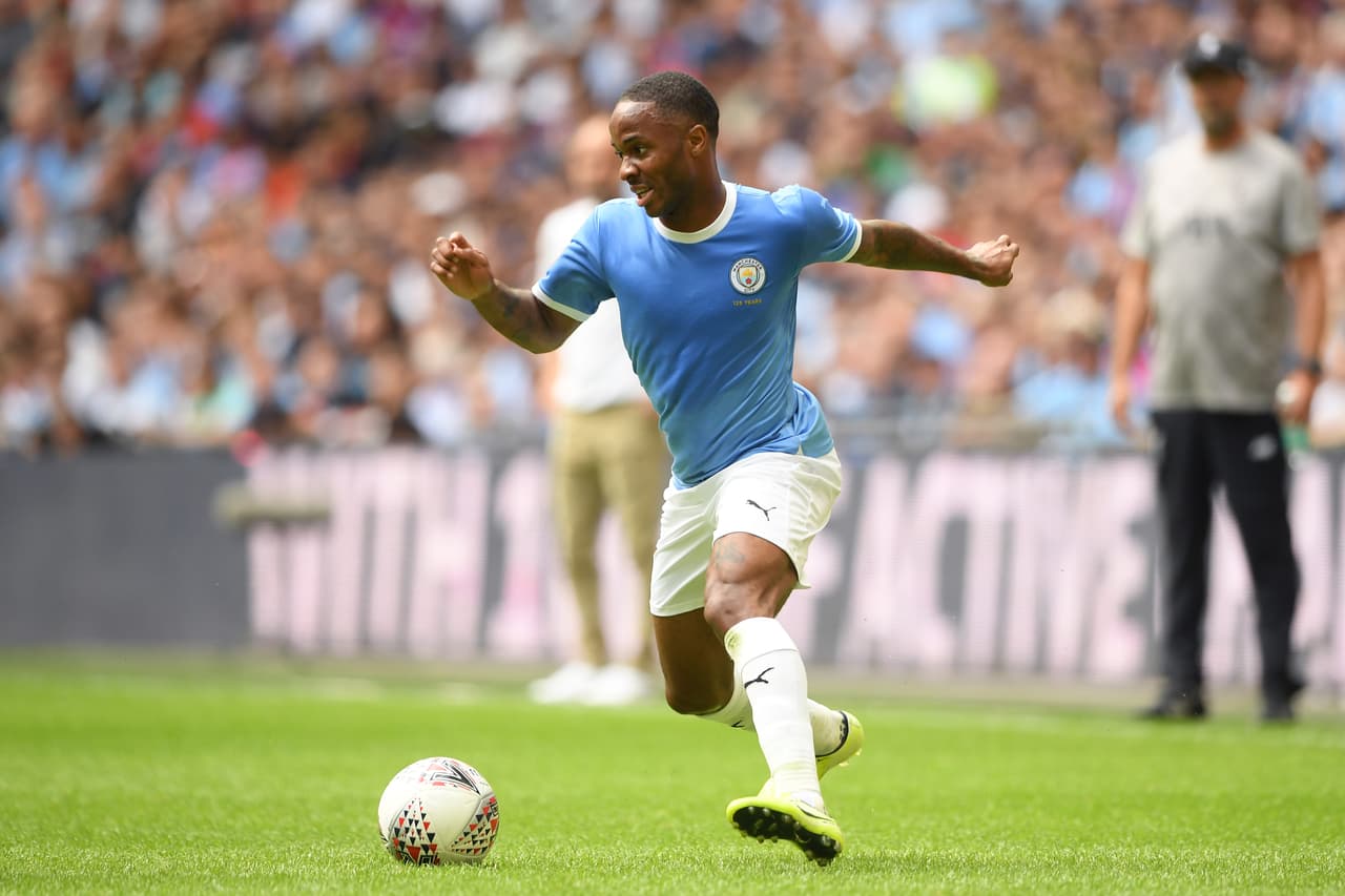 Raheem Sterling fue clave desequilibrando a la defensa del Liverpool.