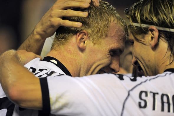 Sus compañeros le reconocieron su aporte para esa anotación.