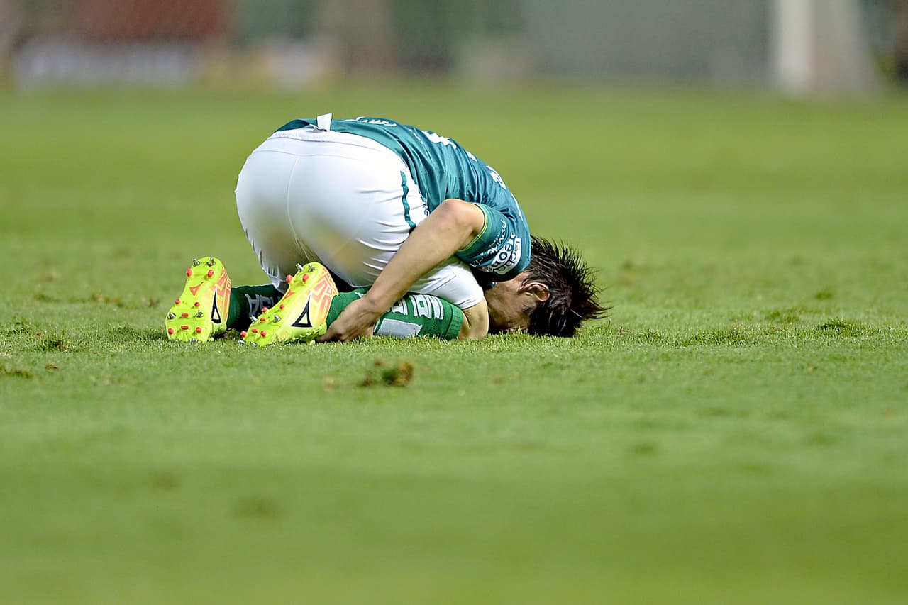 Chivas salió campeón tras vencer al León 0-1 con gol de Oswaldo Alanís en la Copa MX del Apertura '15.