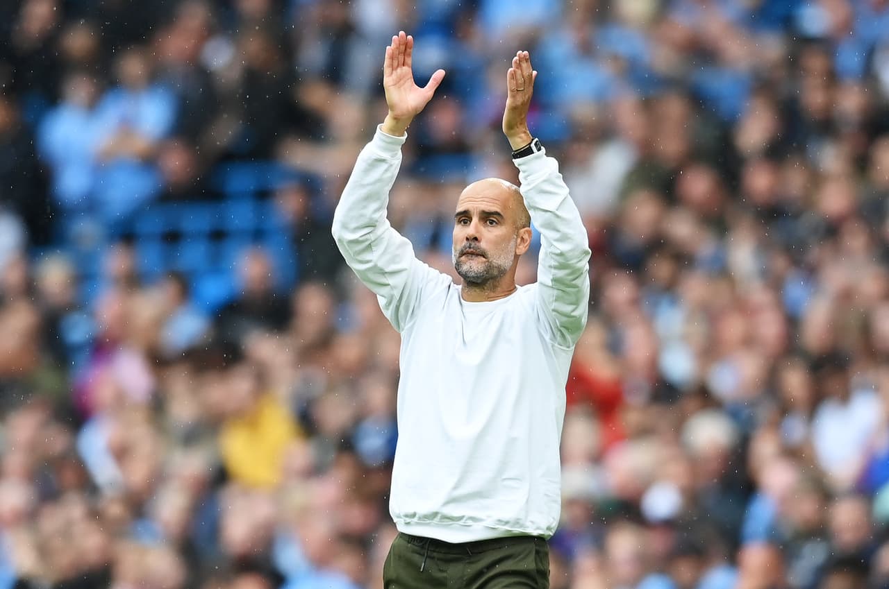 Pep Guardiola con Manchester City ante Norwich.