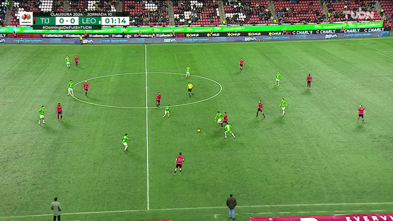 ¡TIRO ATAJADO! disparo por Raúl Zúñiga.