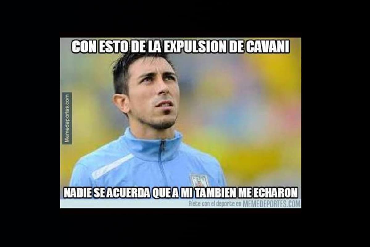 Mira los mejores memes del 'dedazo' de Gonzalo Jara a Edinson Cavani en el partido Chile-Uruguay en cuartos de final de la Copa América 2015 (Twitter).