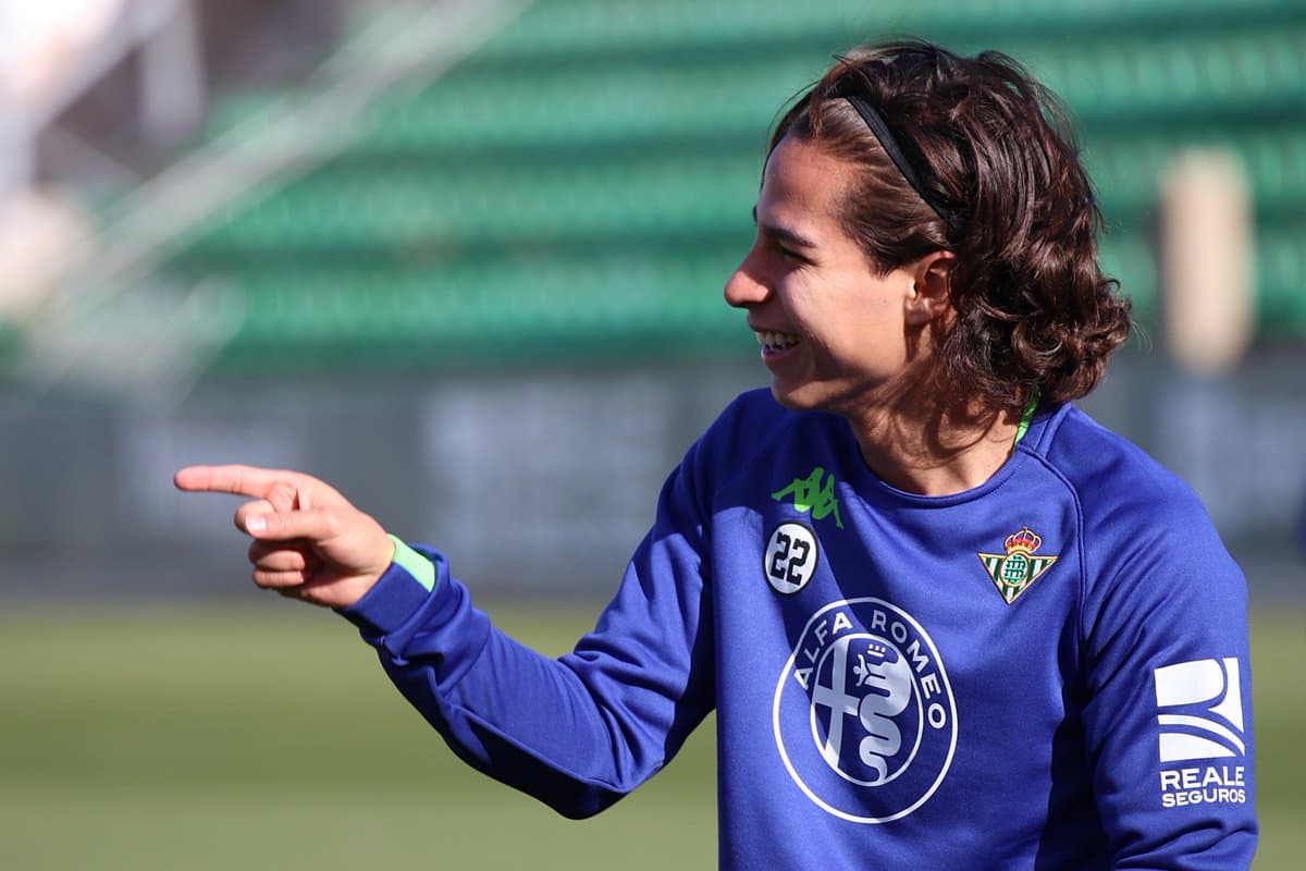 Toda la confianza puesta en Lainez, el Betis se despoja de Inui 