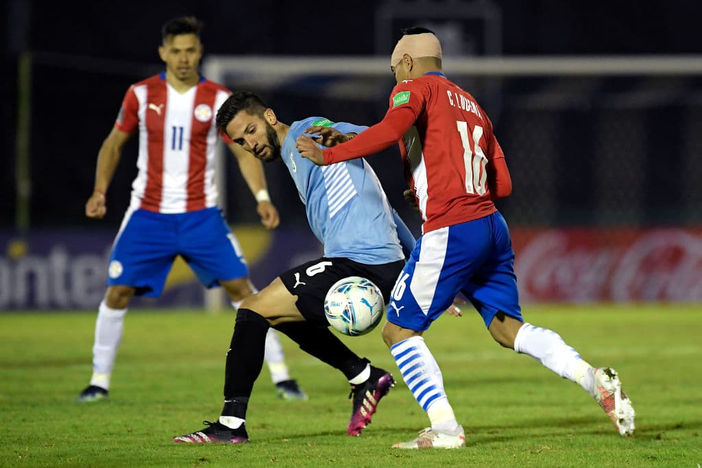 La gran ofensiva de Uruguay no logra batir a Antony Silva y empatan 0-0 en la séptima jornada de las eliminatorias rumbo a Qatar 2022.