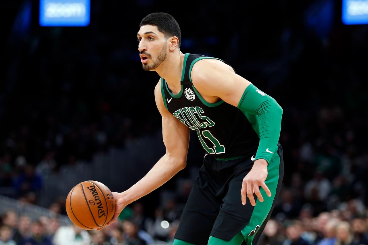 Absuelto de "terrorismo" el padre del NBA, Enes Kanter