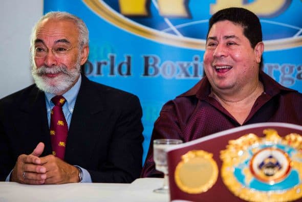 Gómez fue monarca en tres divisiones diferntes, supergallo, pluma y superpluma (Foto: Joel Colón-OMB)