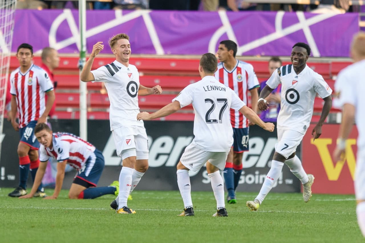 Los canteranos de la MLS anotaron en el primer y último minuto del partido.