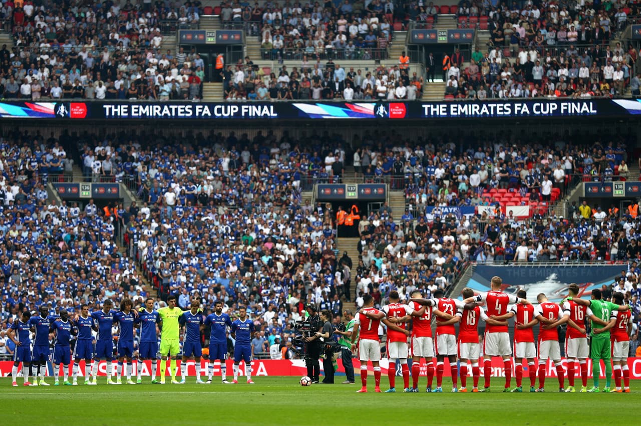 LONDON, ENGLAND - MAY 27: A minute of silence is observed to commemorate the victims of the Manchester Arena terror attack prior to The Emirates FA Cup Final between Arsenal and Chelsea at Wembley Stadium on May 27, 2017 in London, England. (Photo by Ian Walton/Getty Images)