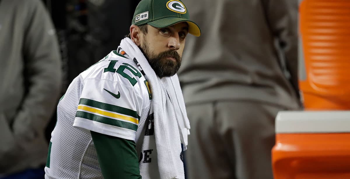 Aaron Rodgers, quarterback de los Green Bay Packers, cuestiona las medidas que se tomaron para tratar de aplanar la curva por el combate al coronavirus.