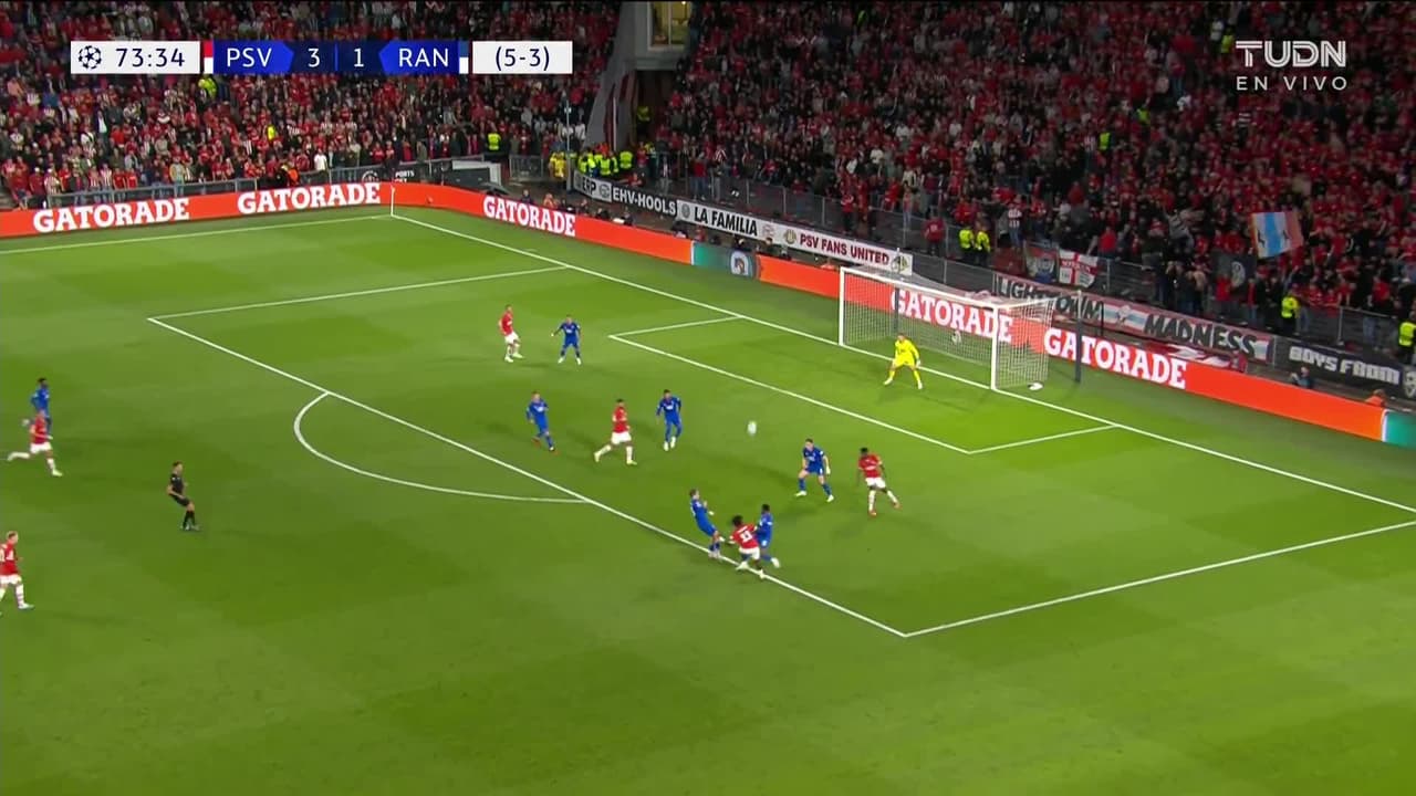 ¡TIRO ATAJADO! disparo por Johan Bakayoko.