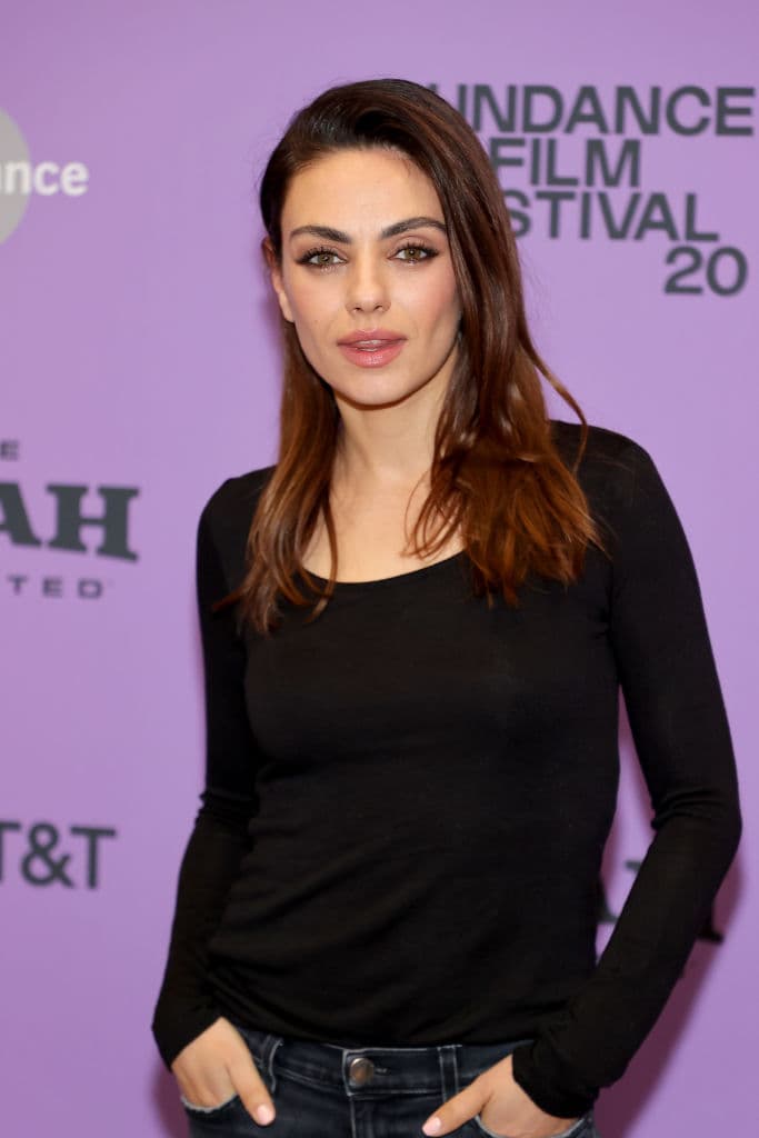 Mila estaba enganchada con la serie ‘Bridgeton’ de Netflix.