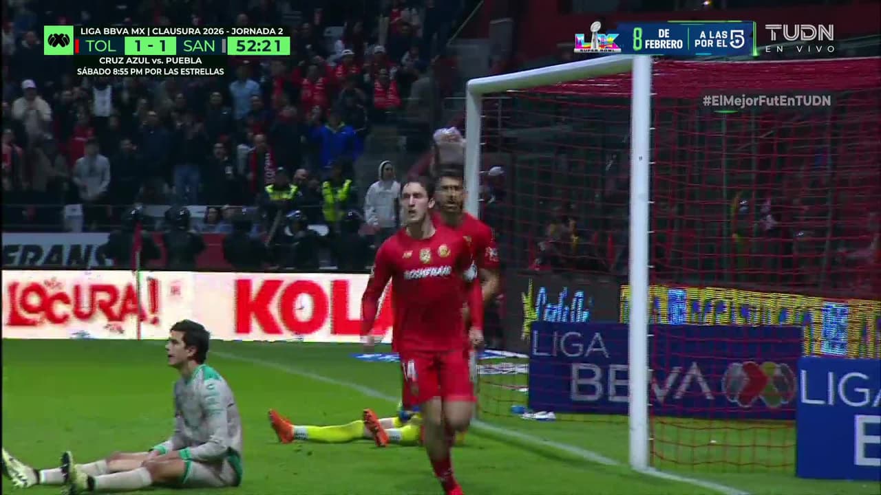 ¡TIRO ATAJADO! disparo por Nicolás Castro.