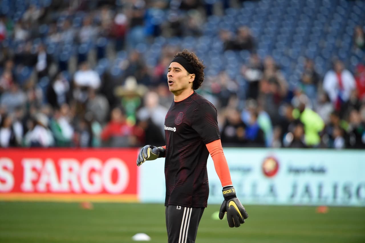 El mexicano Guillermo Ochoa también estaría en la agenda del Valencia, según el portal Fichajes.com. El arquero de 33 años ya conoce el medio español tras su paso con Málaga.