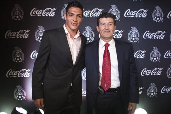 A pesar de ello es uno de los técnicos más jóvenes y con más logros y renombre del futbol mexicano.