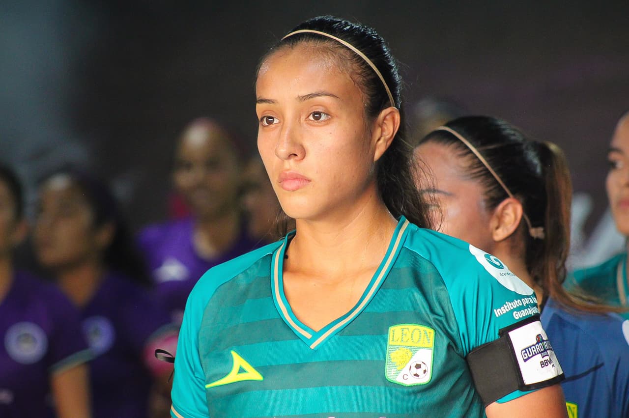 Inicio del partido entre Mazatlán y León en el Kraken