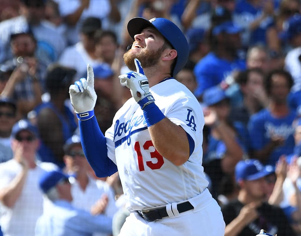 <b>Primera Base. Ventaja: Dodgers</b>. Jesús Aguilar pegó 35 jonrones y empujó 108 carreras, pero 
<b>Max Muncy</b> tiene .973 de OPS y su historia de Cenicienta le añade más mérito. Está por encima del venezolano.