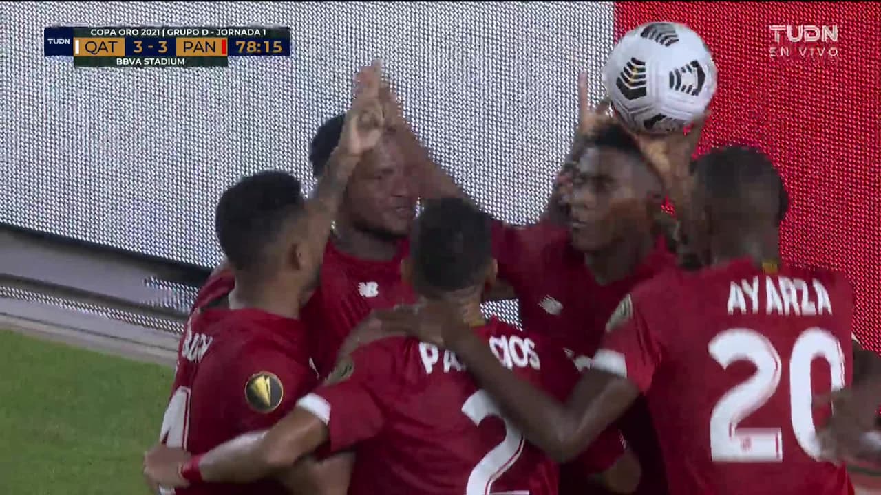 ¡GOL!  anota para Panamá. Eric Davis