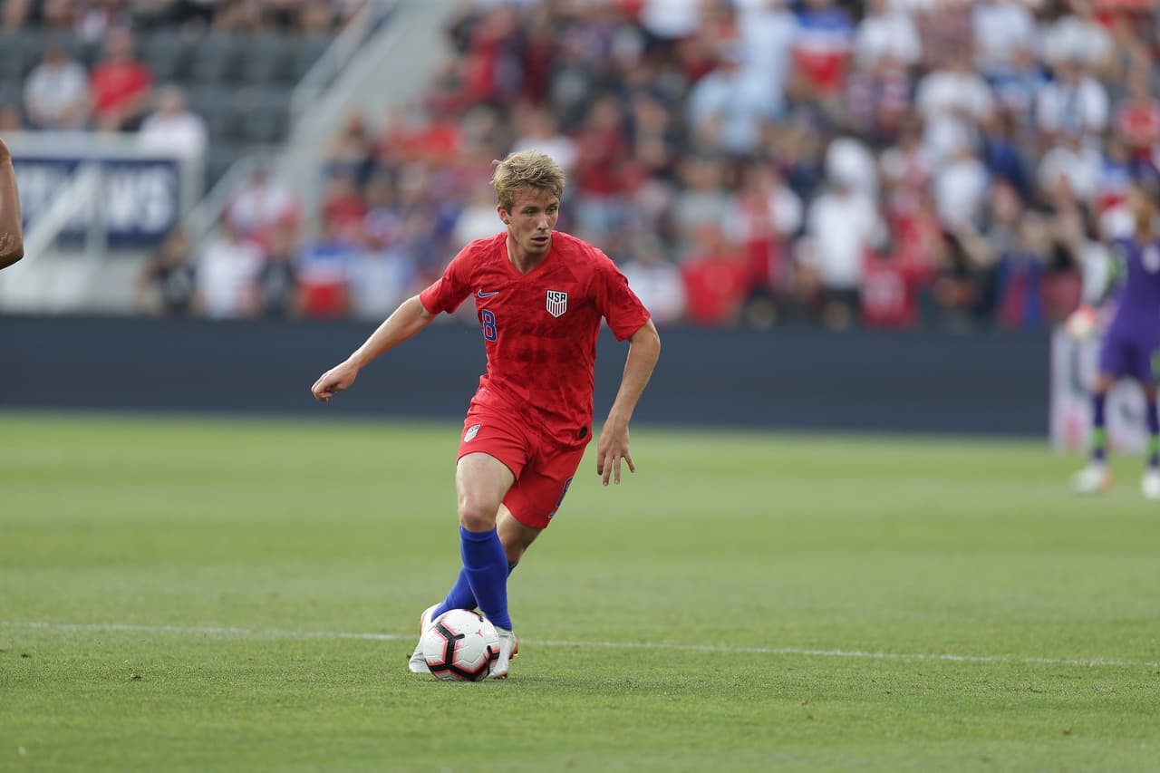 El Team USA salió al terreno de juego con más ganas, se apoderó del balón y logró inquietar el arco rival pero no pudo concretar las opciones que se le presentó.