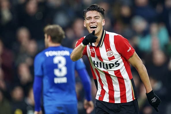 Héctor Moreno también supo lo que es levantar el título de la Eredivisien en dicha temporada.