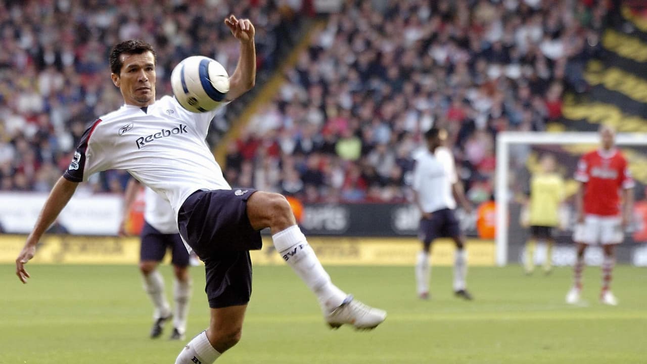 Jared Borgetti, entre los peores delanteros de la Premier League