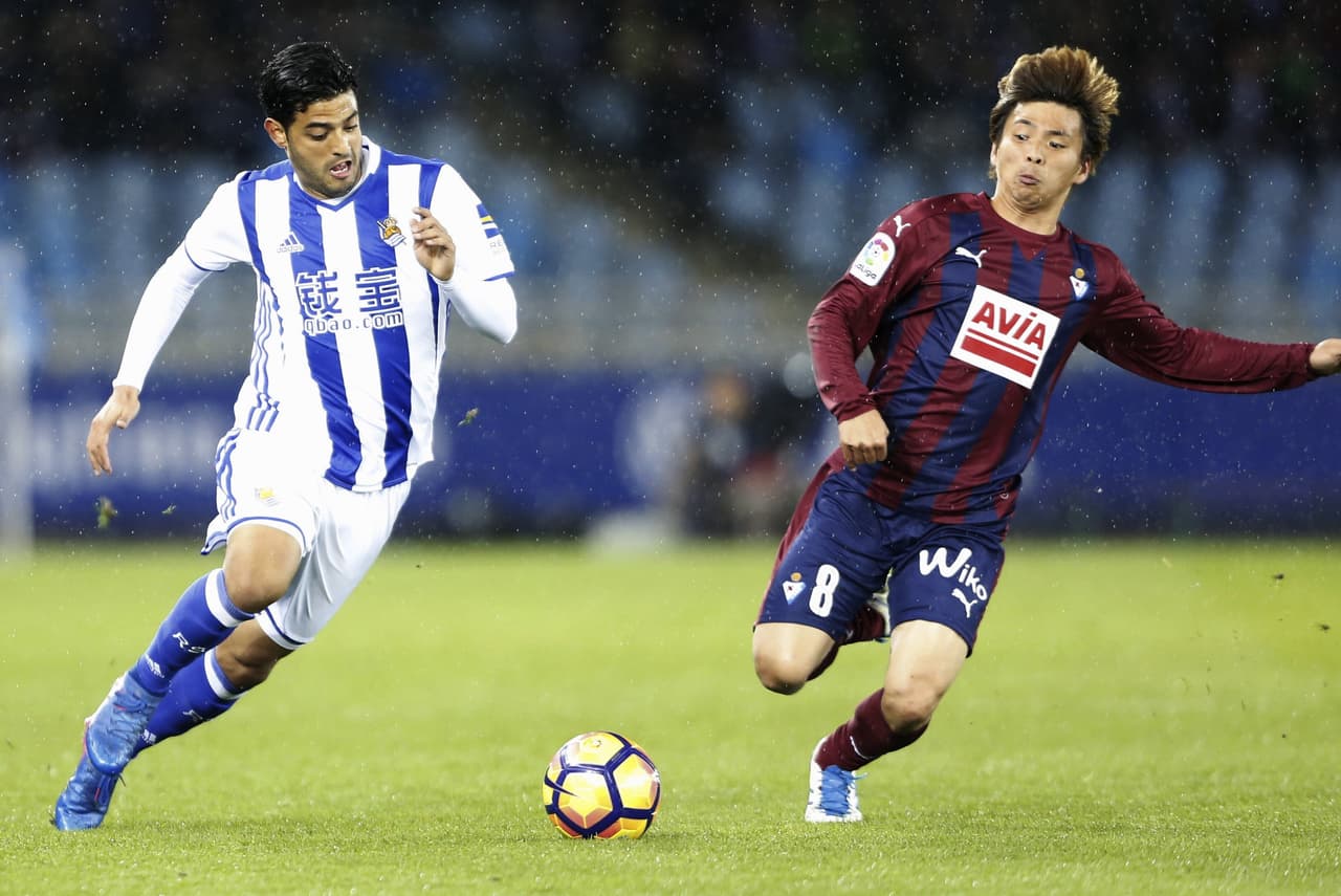 La Liga - Jornada 26: Betis 2-3 Real Sociedad - Carlos Vela fue titular con la escuadra vasca y jugó todo el partido.