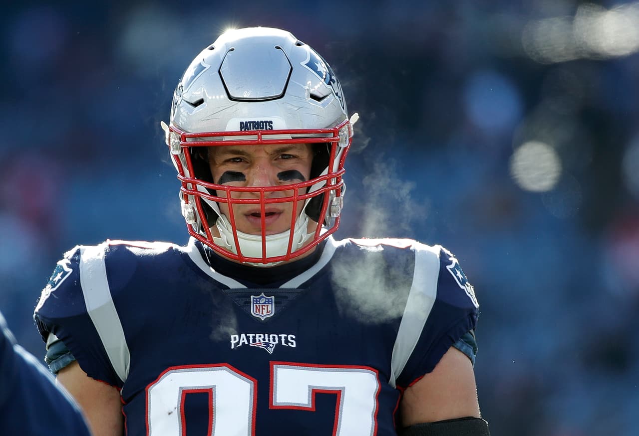 <b>Rob Gronkowski</b> 
<br>Se retiró de los emparrillados en el 2018 tras coronarse campeón del Super Bowl con los New England Patriots. Posteriormente se dedicó a ser luchador de la WWE.
