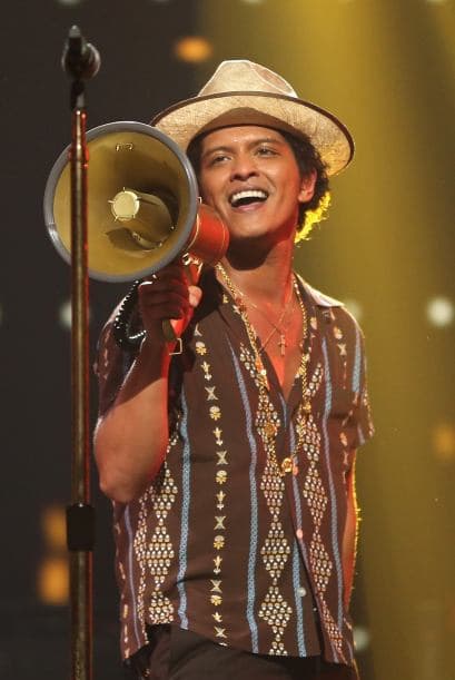 Una probadita de lo que podemos ver en el medio tiempo del Super Bowl XLVIII con Bruno Mars.