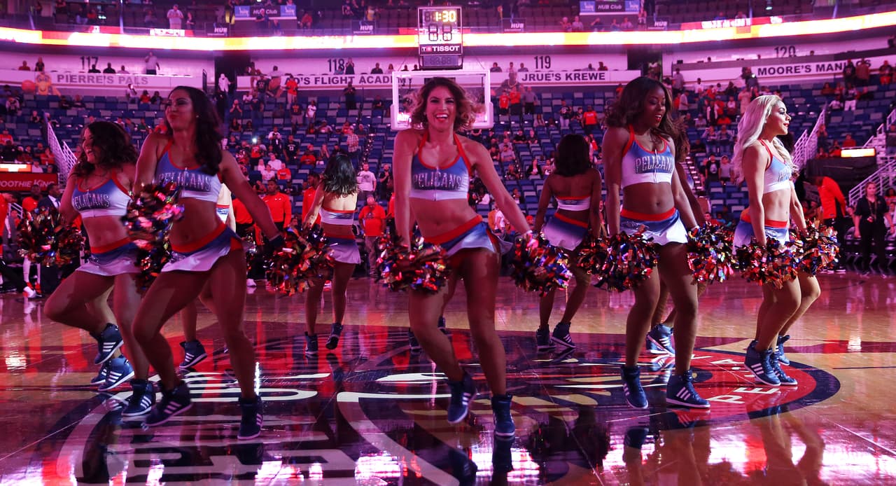 La belleza de las 'cheerleaders' de la NBA también se multiplica para el inicio de la temporada 2017-18 que arranca el 17 de Octubre.