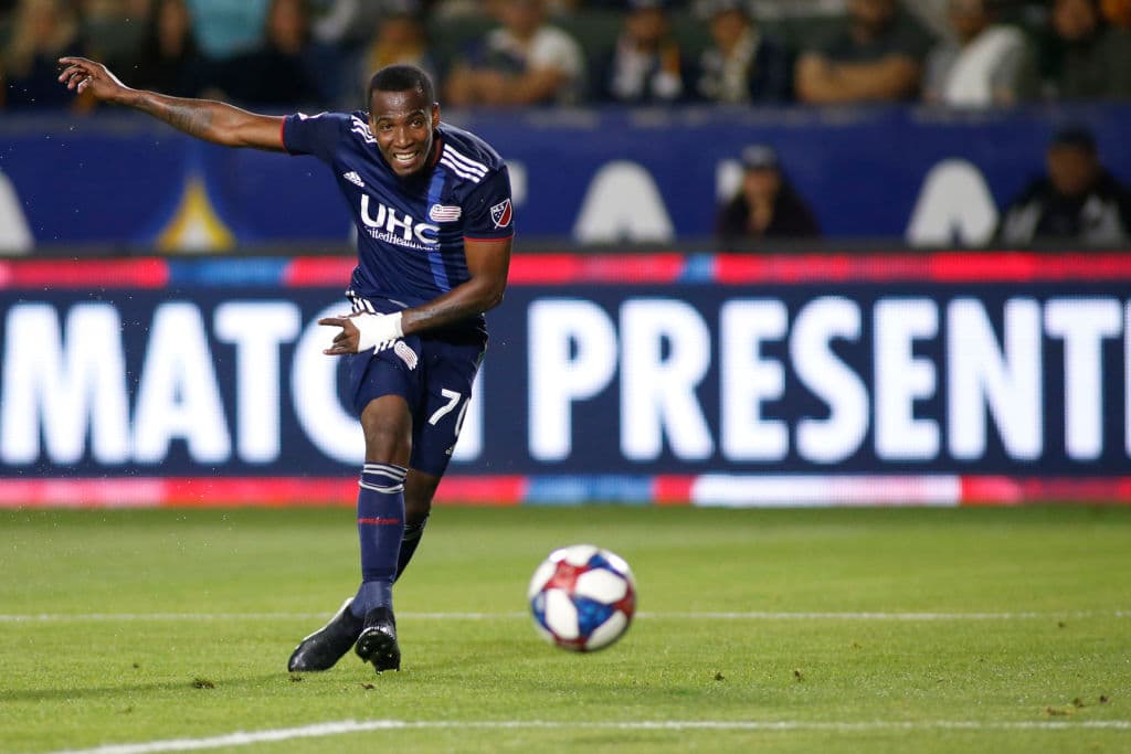 Al minuto 45' el delantero ecuatoriano Cristian Penilla marcó el primer gol de la noche para New England Revolution.